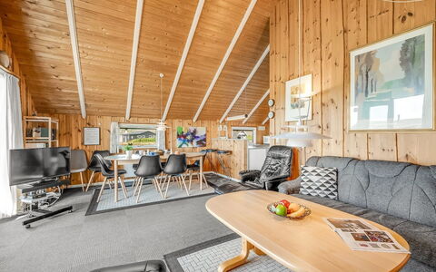 Sofie - 150M from the Sea: Zuhause, Haus, Hütte, Die Architektur, Blockhaus, Abstellgleis, Einfrieren, Winter, Veranda