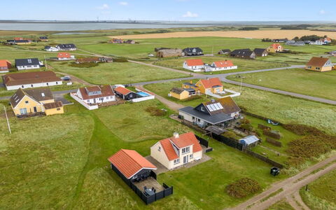 Dietlinde - 100M from the Sea: Haus, Dach, Zuhause, Hütte, Schuppen, Gartenbauten, Abstellgleis, Garten, Blockhaus, Hütte