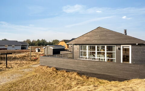 Withger - 300M from the Sea: Haus, Dach, Zuhause, Hütte, Schuppen, Gartenbauten, Abstellgleis, Garten, Blockhaus, Hütte