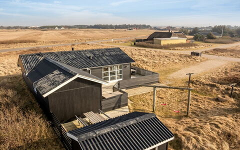 Withger - 300M from the Sea: Haus, Dach, Zuhause, Hütte, Schuppen, Gartenbauten, Abstellgleis, Garten, Blockhaus, Hütte