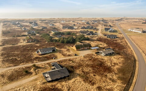 Withger - 300M from the Sea: Haus, Dach, Zuhause, Hütte, Schuppen, Gartenbauten, Abstellgleis, Garten, Blockhaus, Hütte