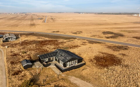 Withger - 300M from the Sea: Haus, Dach, Zuhause, Hütte, Schuppen, Gartenbauten, Abstellgleis, Garten, Blockhaus, Hütte