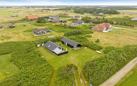 Kamile - 400M from the Sea: Holz, Hütte, Hartholz, Planke, Holzbeize, Gartenbauten, Design, Garten, Blockhaus, Hinterhof