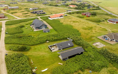 Kamile - 400M from the Sea: Holz, Hütte, Hartholz, Planke, Holzbeize, Gartenbauten, Design, Garten, Blockhaus, Hinterhof