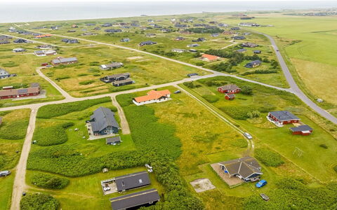 Kamile - 400M from the Sea: Holz, Hütte, Hartholz, Planke, Holzbeize, Gartenbauten, Design, Garten, Blockhaus, Hinterhof