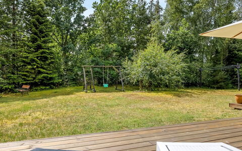 Fjola - 200M from the Sea: Schwimmbad, Gartenmöbel, Möbel, Resort, Flagstone, Eco Hotel, Schatten, Stuhl, Freizeit, Estate