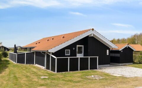 Swanhild - 900M from the Sea: Holz, Haus, Hütte, Zuhause, Dach, Ländliches Gebiet, Abstellgleis, Blockhaus, Gartenbauten, Hartholz