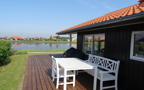 Godtfrede - 950M from the Sea: Schwimmbad, Gartenmöbel, Möbel, Resort, Flagstone, Eco Hotel, Schatten, Stuhl, Freizeit, Estate