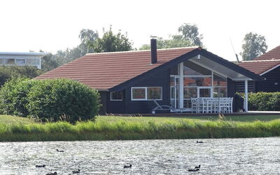 Godtfrede - 950M from the Sea