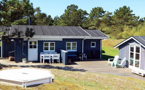 Afkar - 900M from the Sea: Haus, Zuhause, Dach, Wohngebiet, Hütte, Estate, Bauernhaus, Rasen, Landscaping, Abstellgleis