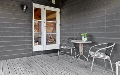 Anton - 1.5Km from the Sea: Hütte, Zuhause, Haus, Dach, Veranda, Estate, Abstellgleis, Gartenbauten, Bauernhaus, Garten