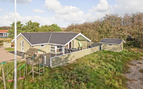 Nanne - 1Km from the Sea: Dachdecken, Hütte, Haus, Dach, Zuhause, Bauernhaus, Hütte, Estate, Dorf