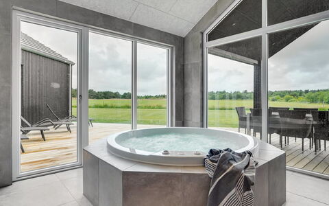 Fridel - 4Km from the Sea: Flooring, Verbundwerkstoff, Decke, Daylighting, Design, Gartenbauten, Outdoor Struktur, Schuppen, Schwimmbad, Aluminium
