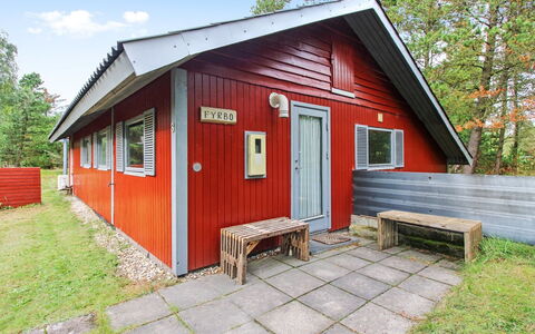 Susett - 300M to the Fjord: Schwimmbad, Ferienort