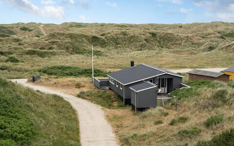 Stojmena - 200M from the Sea: Strauch, Urban Design, Ground, Backstein, Wohnung, Estate, Mauerwerk, Balkon, Landscaping
