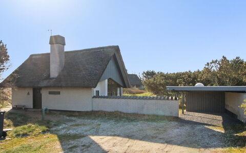 Pisana - 400M from the Sea: Holz, Hütte, Hartholz, Planke, Holzbeize, Gartenbauten, Design, Garten, Blockhaus, Hinterhof