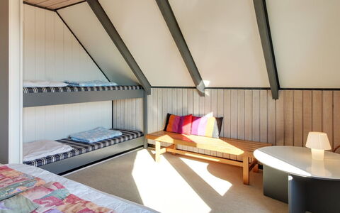 Pisana - 400M from the Sea: Holz, Interior Design, Möbel, Flooring, Fussboden, Decke, Schlafzimmer, Bett, Zimmer, Holzbeize