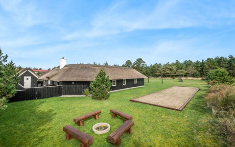 Hothbrod - 1.2Km from the Sea: Estate, Bauernhof