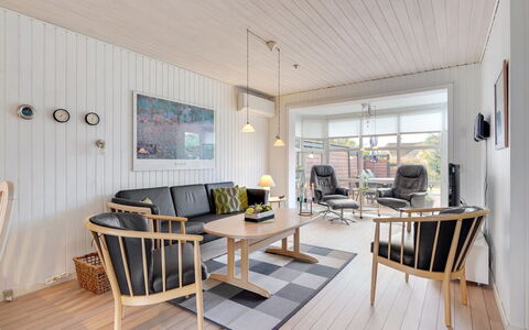 Sighmar - 900M from the Sea: Flooring, Möbel, Interior Design, Holz, Fussboden, Holzboden, Decke, Tabelle, Küche & Esszimmer Tisch, Wohnzimmer
