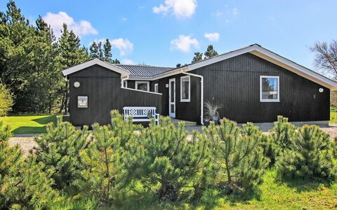 Aimo - 1.8Km from the Sea: Haus, Dach, Zuhause, Hütte, Schuppen, Gartenbauten, Abstellgleis, Garten, Blockhaus, Hütte