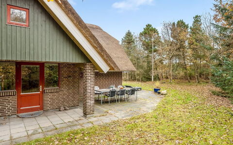 Alfons - 600M from the Sea: Estate, Schatten, Auffahrt, Bauernhaus