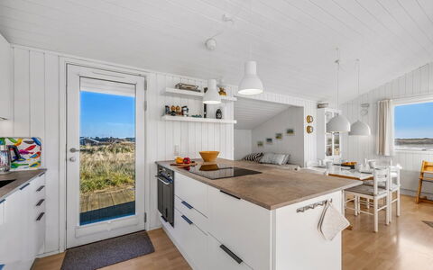 Thorgny - from the Sea: Holz, Zuhause, Küche, Hartholz, Planke, Holzboden, Holzbeize, Kamin, Countertop, Cabinetry