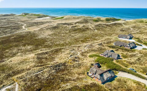 Slava - 250M from the Sea: Dach, Grundstueck, Hütte, Zuhause, Ländliches Gebiet, Schuppen, Abstellgleis, Gartenbauten, Blockhaus, Hütte