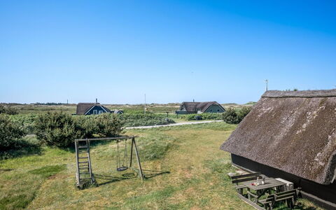 Franciska - 800M from the Sea: Dach, Grundstueck, Hütte, Zuhause, Ländliches Gebiet, Schuppen, Abstellgleis, Gartenbauten, Blockhaus, Hütte