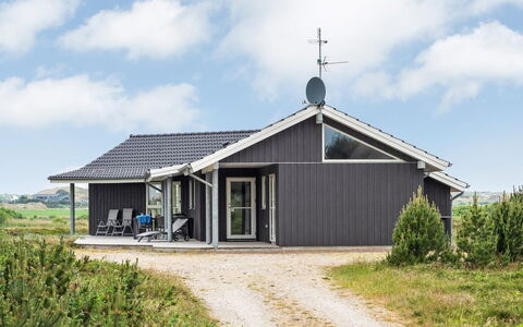 Luzia - 1.2Km from the Sea: Haus, Dach, Zuhause, Hütte, Schuppen, Gartenbauten, Abstellgleis, Garten, Blockhaus, Hütte