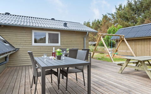 Hinz - from the Sea: Haus, Dach, Zuhause, Hütte, Strauch, Ground, Estate, Bauernhaus, Abstellgleis, Gartenbauten