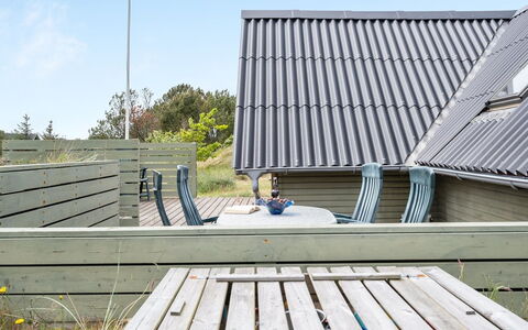 Hinz - from the Sea: Haus, Dach, Zuhause, Hütte, Strauch, Ground, Estate, Bauernhaus, Abstellgleis, Gartenbauten