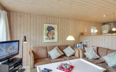 Elmeri - from the Sea: Möbel, Interior Design, Holz, Flooring, Decke, Zimmer, Fussboden, Couch, Wohnzimmer, Beleuchtung