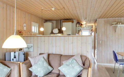 Elmeri - from the Sea: Interior Design, Holz, Decke, Flooring, Fussboden, Möbel, Zimmer, Light Fixture, Holzbeize, Wohnzimmer