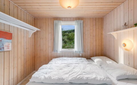 Elmeri - from the Sea: Schlafzimmer, Holz, Bett, Bettdecke, Interior Design, Bedding, Fussboden, Decke, Flooring, Möbel