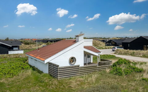 Jænis - from the Sea: Gebäude, Gras, Dach, Haus, Zuhause, Die Architektur, Hütte, Grundstueck, Ländliches Gebiet, Bauernhaus
