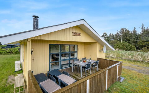 Gertine - 650M to the Fjord: Strauch, Urban Design, Ground, Backstein, Wohnung, Estate, Mauerwerk, Balkon, Landscaping