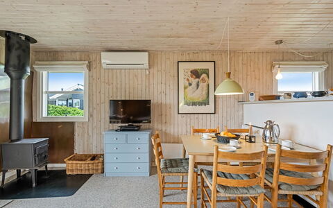 Gertine - 650M to the Fjord: Strauch, Urban Design, Ground, Backstein, Wohnung, Estate, Mauerwerk, Balkon, Landscaping