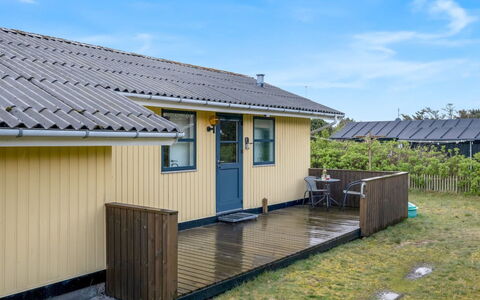 Gertine - 650M to the Fjord: Strauch, Urban Design, Ground, Backstein, Wohnung, Estate, Mauerwerk, Balkon, Landscaping