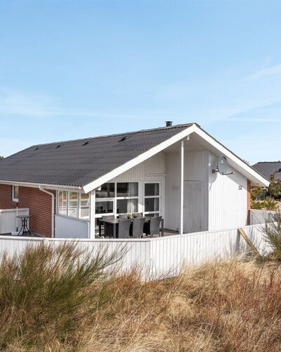 Esir - 800M from the Sea