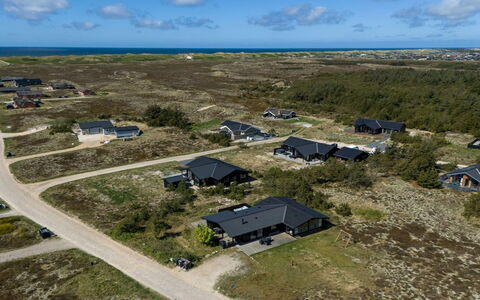 Brunkil - 500M from the Sea: Haus, Dach, Zuhause, Hütte, Schuppen, Gartenbauten, Abstellgleis, Garten, Blockhaus, Hütte
