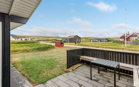Arni - 150M from the Sea: Haus, Dach, Zuhause, Hütte, Schuppen, Gartenbauten, Abstellgleis, Garten, Blockhaus, Hütte