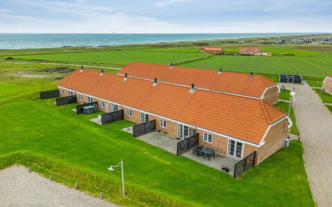 Smeralda - 200M from the Sea: Haus, Dach, Zuhause, Hütte, Schuppen, Gartenbauten, Abstellgleis, Garten, Blockhaus, Hütte