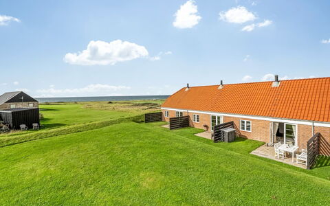 Smeralda - 200M from the Sea: Haus, Dach, Zuhause, Hütte, Schuppen, Gartenbauten, Abstellgleis, Garten, Blockhaus, Hütte