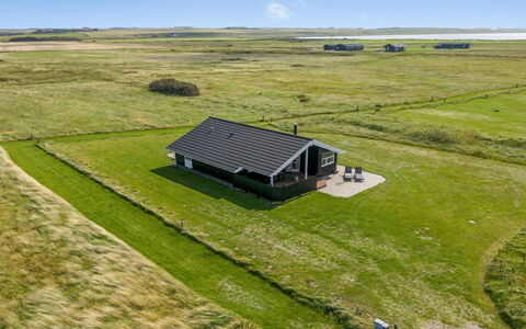 Eemil - 700M from the Sea: Dach, Grundstueck, Hütte, Zuhause, Ländliches Gebiet, Schuppen, Abstellgleis, Gartenbauten, Blockhaus, Hütte