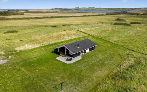 Eemil - 700M from the Sea: Dach, Grundstueck, Hütte, Zuhause, Ländliches Gebiet, Schuppen, Abstellgleis, Gartenbauten, Blockhaus, Hütte