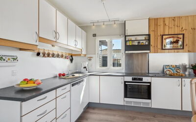 Viveka - 500M from the Sea
