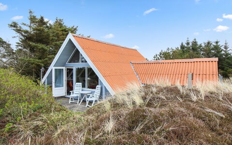 Algonda - 500M from the Sea: Dach, Haus, Zuhause, Hütte, Abstellgleis, Estate, Auffahrt, Gartenbauten, Garten, Schuppen