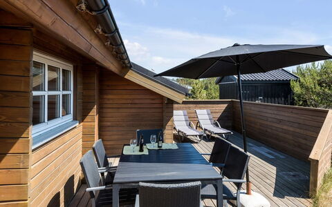 Eggerich - 900M from the Sea: Strauch, Urban Design, Ground, Backstein, Wohnung, Estate, Mauerwerk, Balkon, Landscaping