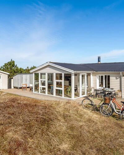Avelin - 800M from the Sea