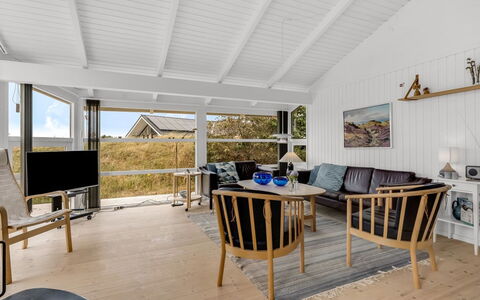 Laurentius - 300M from the Sea: Holz, Fussboden, Flooring, Decke, Zuhause, Veranda, Holzboden, Hartholz, Tür, Planke